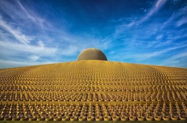 Wat Phra Dhammakaya Temple